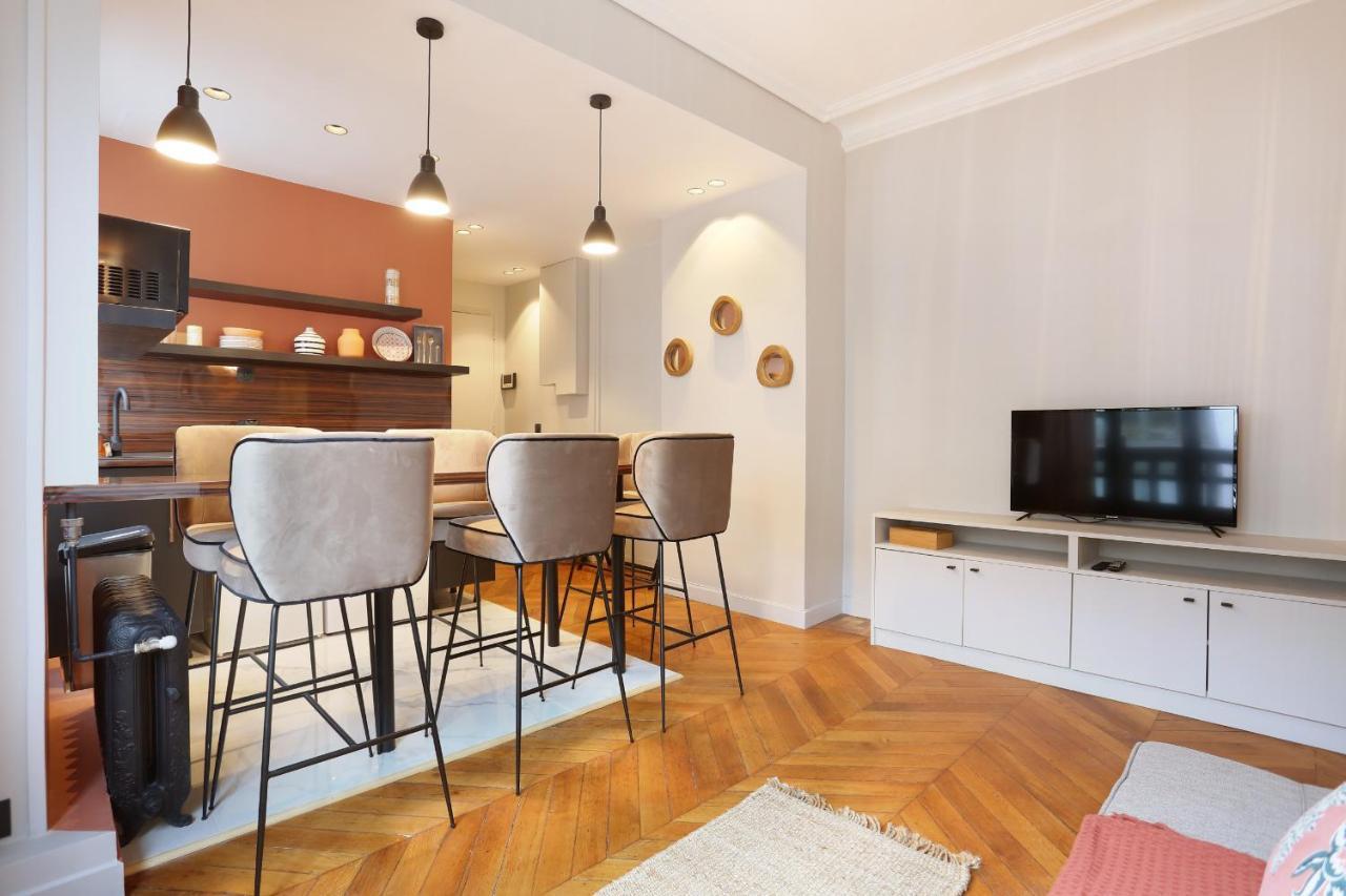 Apartment Center Of Paris By Studio Prestige Esterno foto