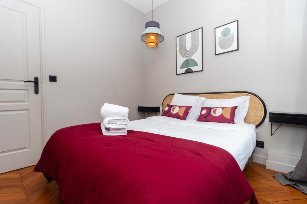 Apartment Center Of Paris By Studio Prestige Esterno foto
