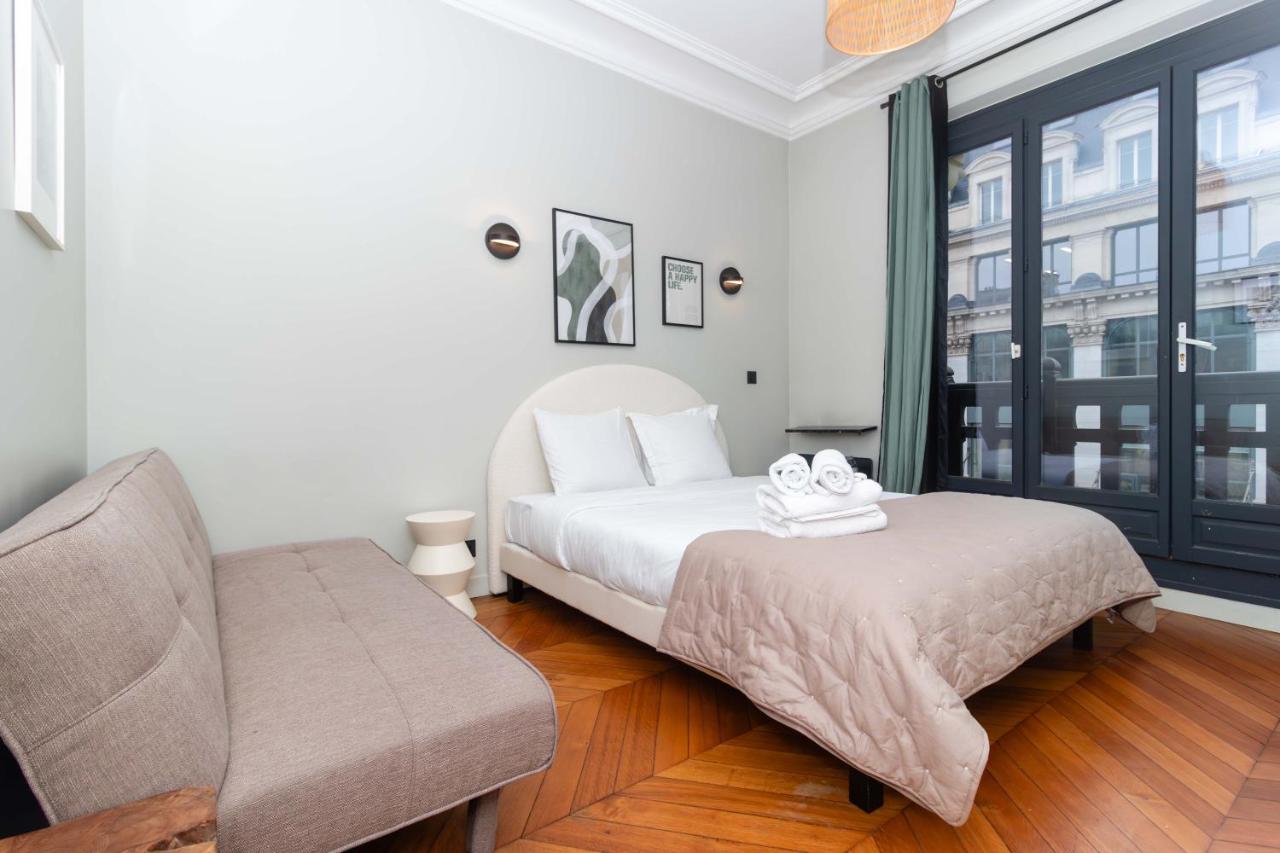 Apartment Center Of Paris By Studio Prestige Esterno foto
