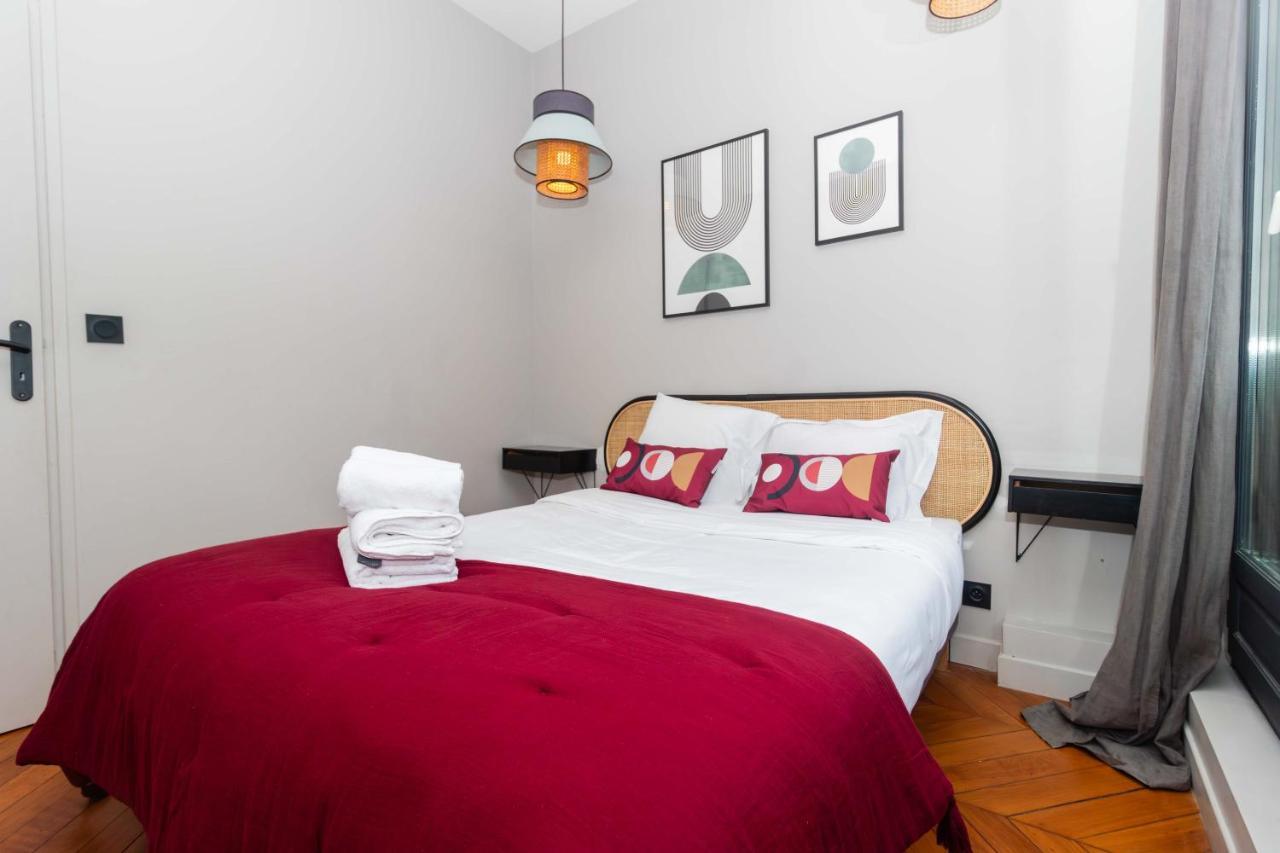 Apartment Center Of Paris By Studio Prestige Esterno foto